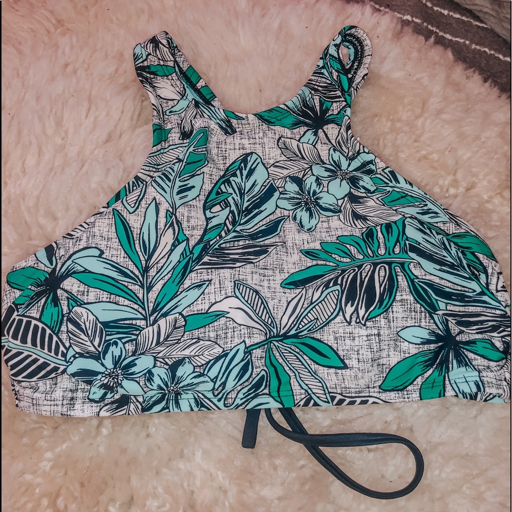 TARGET BIKINI TOP